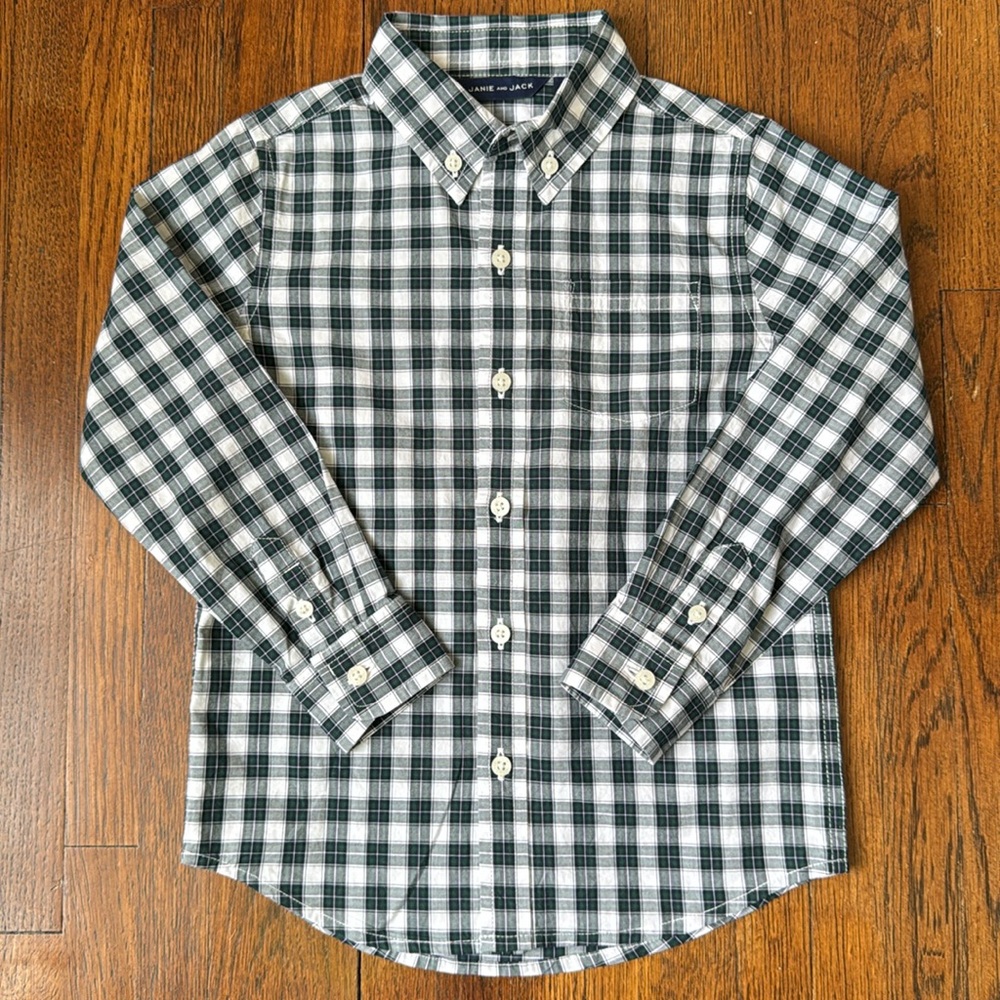 Janie and Jack plaid button down shirt, size 4T, blue
and green